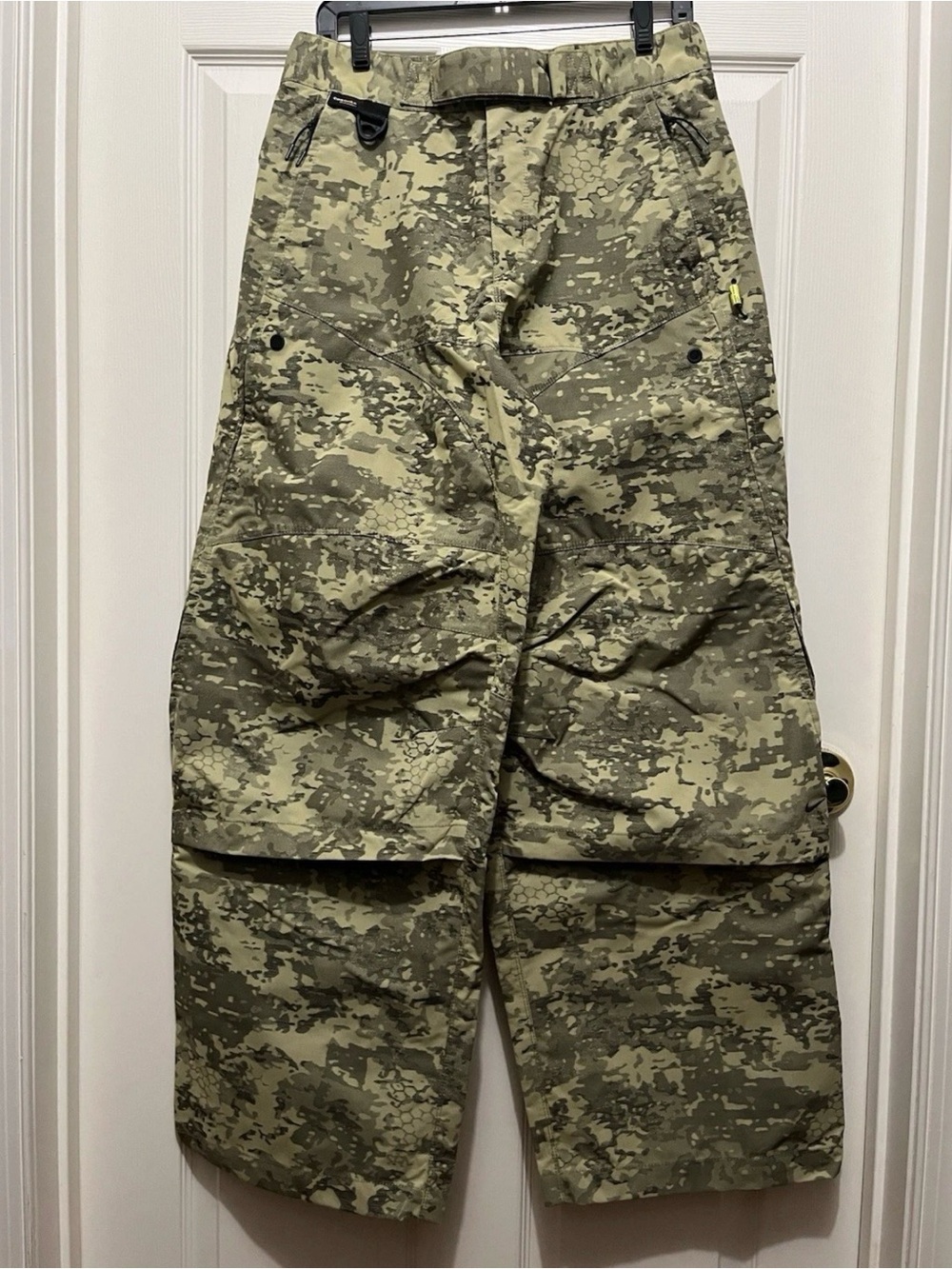 Nike Tech Woven CORDURA Pants Camo
Olive Black Men’s Sz Xs 107487-276
NWT RARE